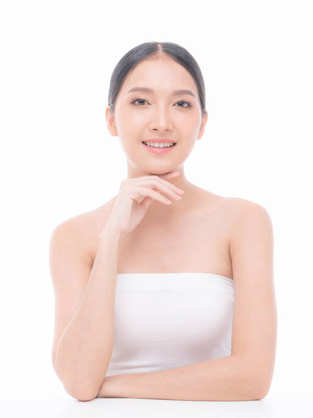 Beautiful young Asian woman with clean skin , Fresh skin , on white background - Facial treatment , Cosmetology , beauty and spa concept  - Фото, изображение