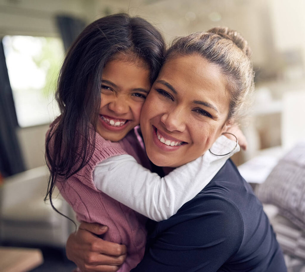 Well always be best friends for life. Portrait of a mother and daughter bonding together at home. - Foto, Imagen