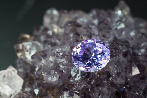 Natural Sapphire gemstone, Jewel or gems on black shine color, Collection of many different natural gemstones amethyst, - Foto, Imagem