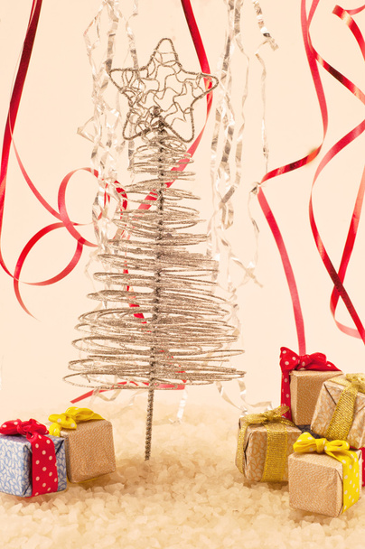 Vánoční stromek s dárky - Fotografie, Obrázek