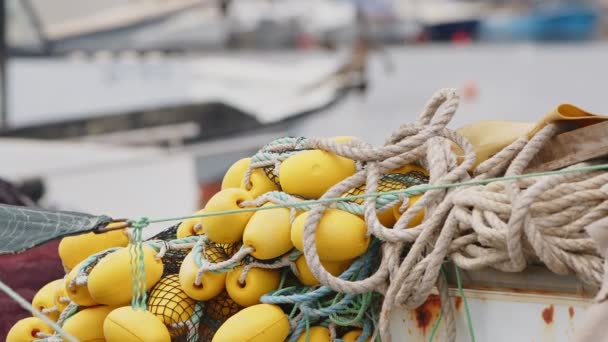 Halászhálók és a tenger - Felvétel, videó