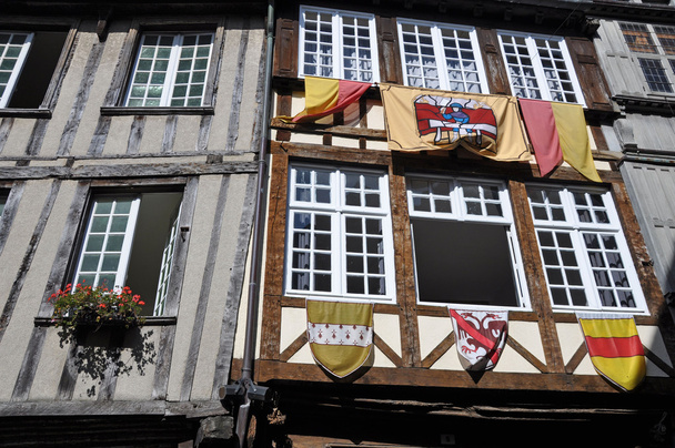 Edificio medieval enmarcado en madera
. - Foto, Imagen