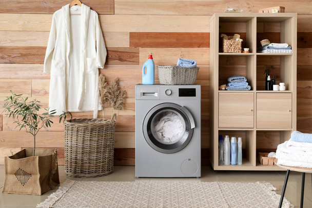 Sisustus kodin pesutupa moderni pesukone
 - Valokuva, kuva