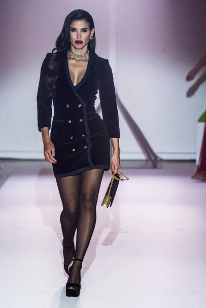 MILAN, ITALY - FEBRUARY 25: A model walks the runway at the Elisabetta Franchi fashion show during the Milan Fashion Week Fall/Winter 2022/2023 on February 25, 2022 in Milan, Italy. - Valokuva, kuva