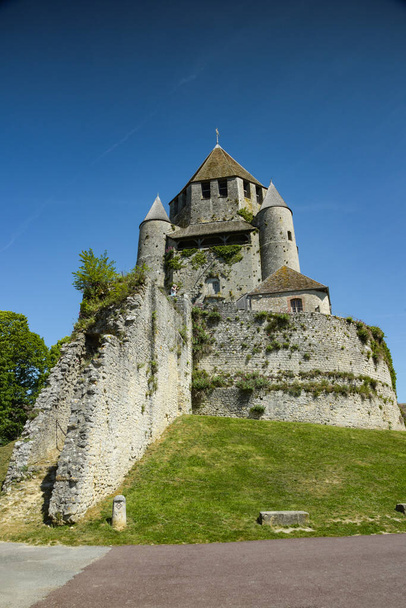 View on the Cesar tower in the medieval city of Provins which owned to the UNESCO world heritage - Φωτογραφία, εικόνα
