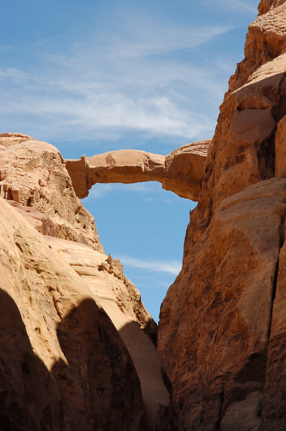 Burdah Arch in Wadi Rum, Jordania
. - Valokuva, kuva