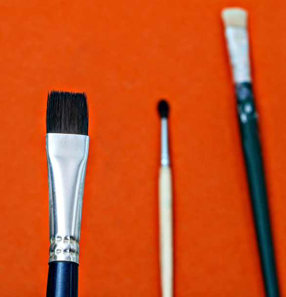 paint brush on a white background - Foto, afbeelding