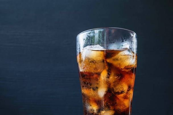 Cola drinks and black soft drinks - Valokuva, kuva