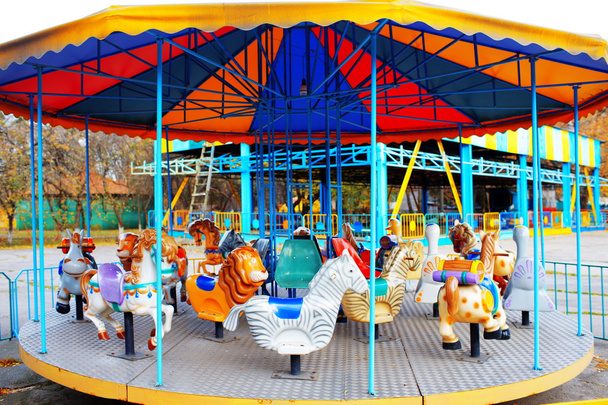 Kinder carousel - Foto, afbeelding