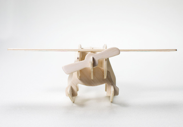 Modello di aereo in legno
 - Foto, immagini
