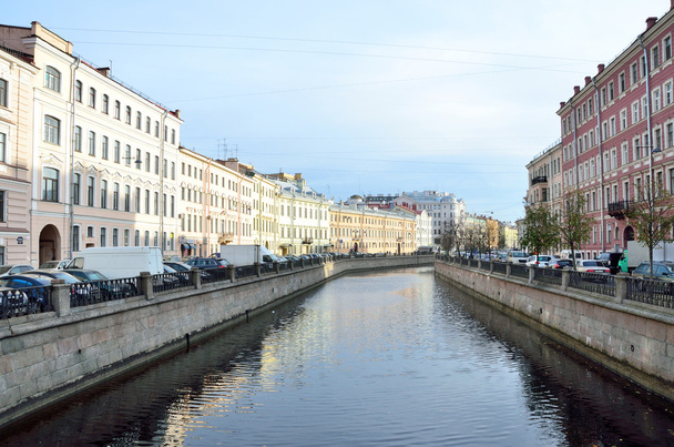 St. Petersburg,  channel of Griboedov in autumn - 写真・画像