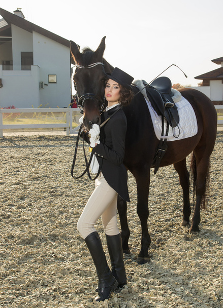 Chica con un caballo  - Foto, Imagen