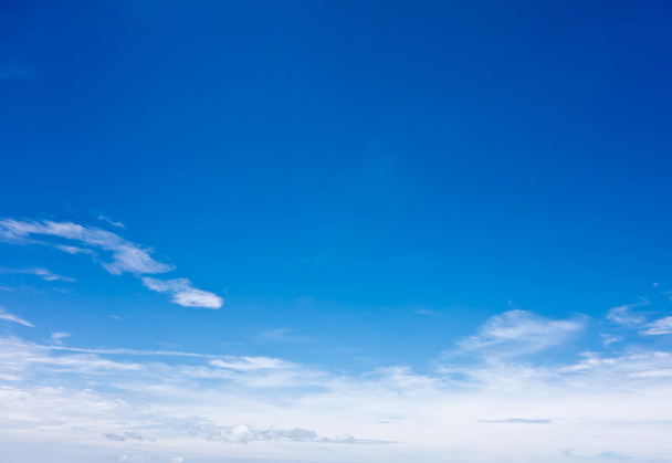 Μπλε ουρανός - Φωτογραφία, εικόνα
