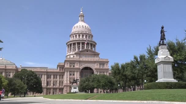 Texas State Capitol ulkoa
 - Materiaali, video
