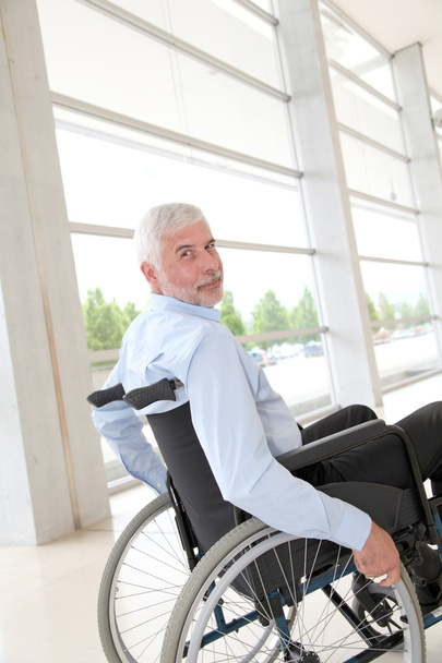 Senior man in wheelchair - Valokuva, kuva