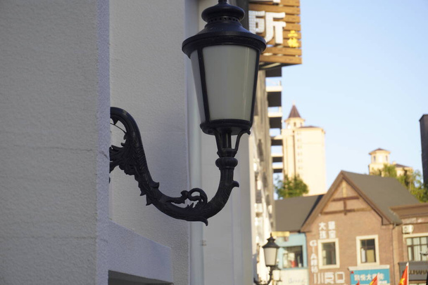 street lamp on the wall - Fotoğraf, Görsel