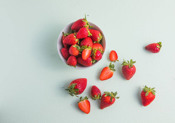 Summer dessert. Strawberries. Organic  Ripe juicy berries. - Φωτογραφία, εικόνα