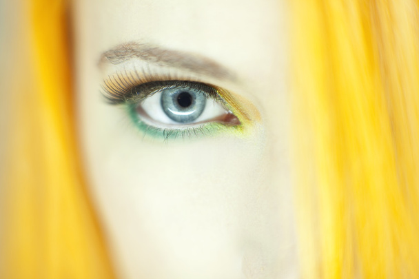 gyönyörű nő szeme közelről - Fotó, kép