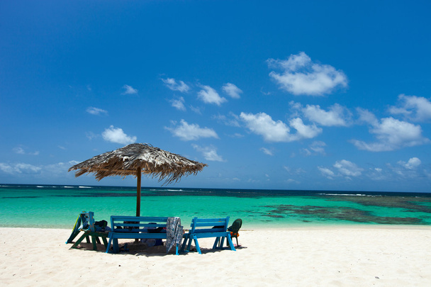 Prachtig caribisch strand - Foto, afbeelding
