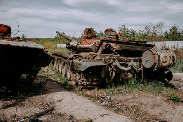 Πόλεμος στην Ουκρανία. Η Ρωσία σκοτώνει ανθρώπους και παιδιά. Υψηλής ποιότητας φωτογραφία - Φωτογραφία, εικόνα
