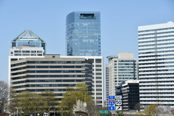 ARLINGTON VA - APR 4: Office buildings in Arlington, Virginia, as seen on April 4, 2021. - Photo, Image