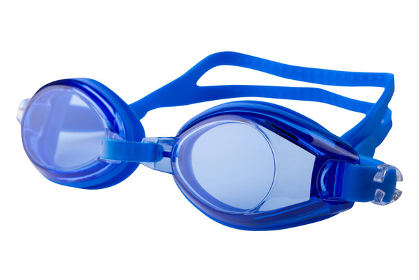 gafas azules para nadar en una piscina o estanque, sobre un fondo blanco, aislar - Foto, Imagen