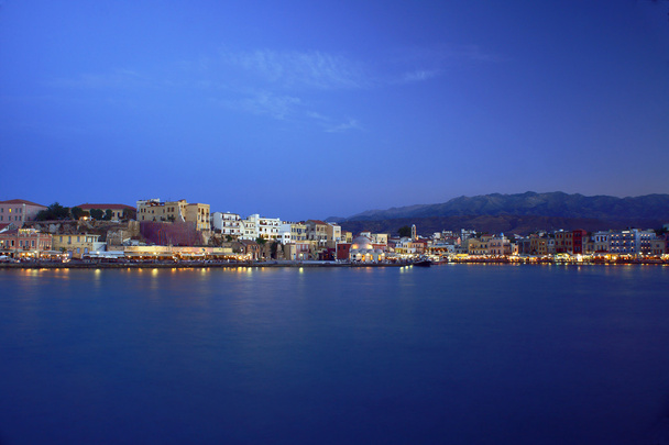 El viejo puerto por la noche
 - Foto, Imagen