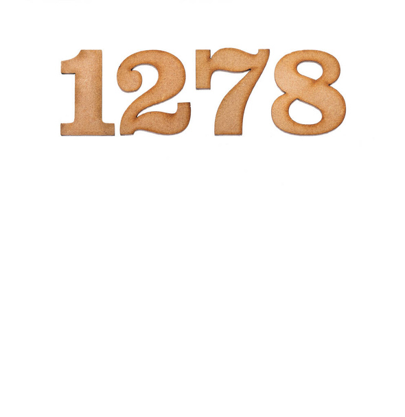 Nummer 1278 - Stuk hout geïsoleerd op witte achtergrond - Foto, afbeelding