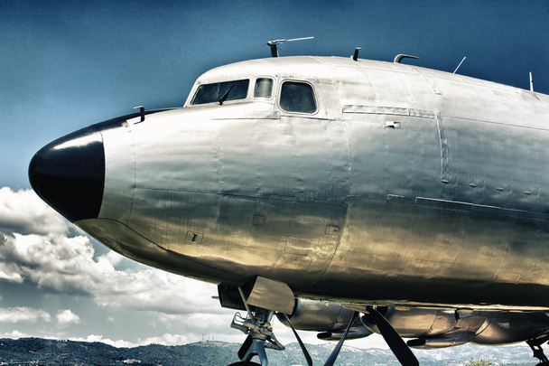 Douglas DC-7 cockpit. Vintage filtrato
 - Foto, immagini