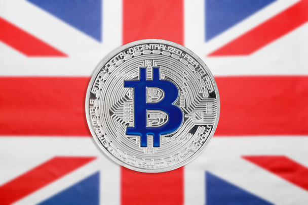 Bitcoin contra a bandeira nacional da Grã-Bretanha - Foto, Imagem