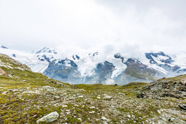 Amazing mountain landscape with cloudy sky, natural outdoor travel background. Beauty world. - Valokuva, kuva