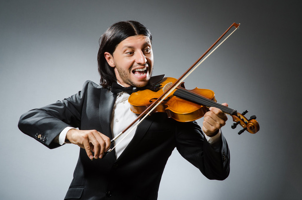 Чоловік скрипки гравець в мусульманській концепції
 - Фото, зображення