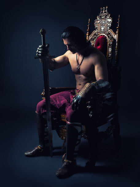 Середньовічні Принц на троні - Фото, зображення