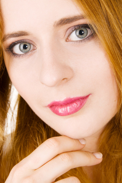 Closeup portrait of a beautiful young woman - Foto, imagen