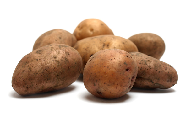 Stapel biologischer roher Kartoffeln - Foto, Bild