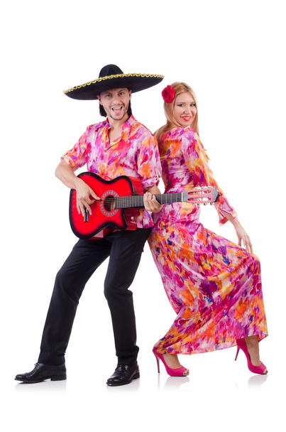 İspanyol çift gitar çalıyor ve dans ediyor. - Fotoğraf, Görsel