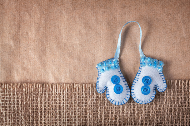Handmade felt mittens  - Foto, afbeelding