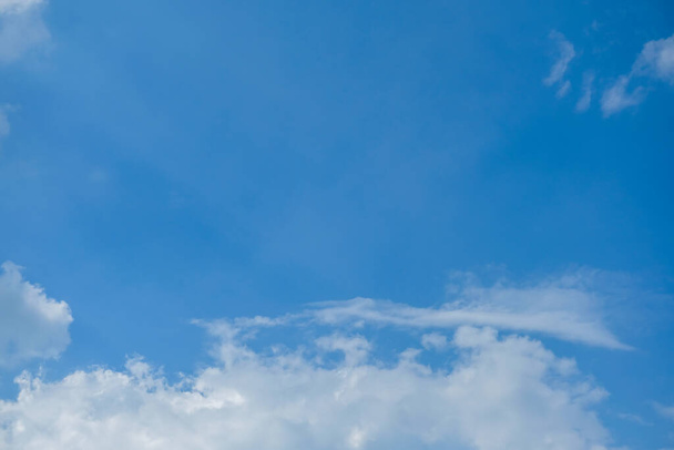 sininen taivas pilvi tausta - Valokuva, kuva