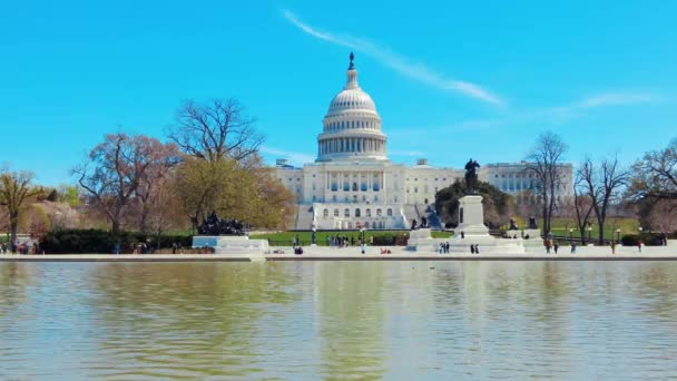 ABD Kongre Binası Washington DC 'de yakın çekim görüntüsü - Video, Çekim