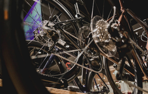 Photo of new gears and chains of mountain bicycle. - 写真・画像