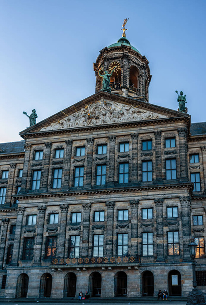 Королівський палац в Амстердамі (Нідерланди). - Фото, зображення
