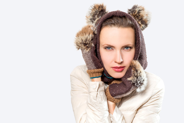 Beautiful brunette girl in winter clothes - Foto, Imagem