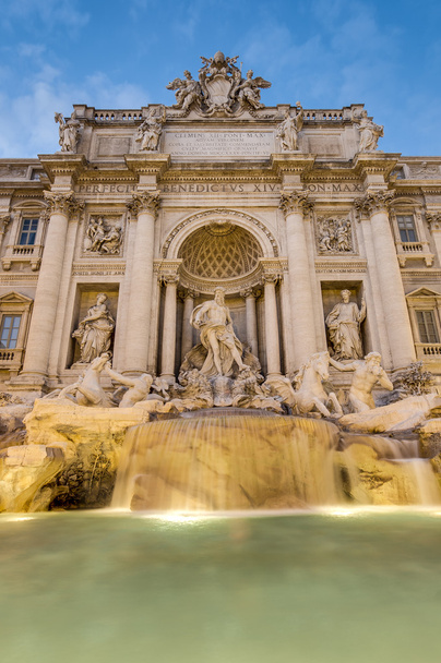 トレビの泉、ローマ、イタリアのバロック式の噴水. - 写真・画像