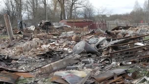 Zerstörtes Haus nach russischer Bombe - Filmmaterial, Video