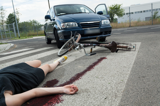 Casualty in blood on the road - Fotoğraf, Görsel