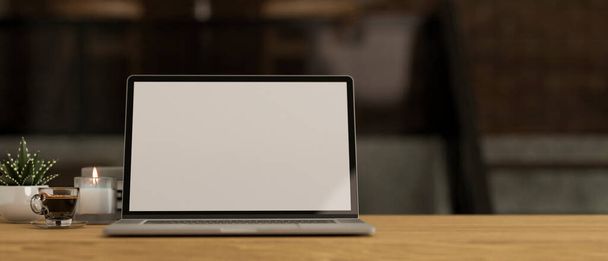 Moderner Arbeitsplatz mit Notebook-Laptop-Computer-Leerbildschirm-Attrappe, Zubehör und Kopierraum für die Montage auf hölzerner Tischplatte vor unscharfem dunklen Hintergrund. Nahaufnahme, 3D-Darstellung, 3D-Illustration - Foto, Bild