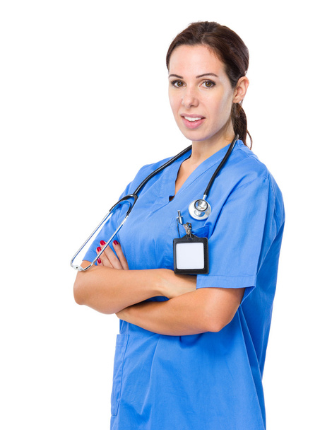 Médica com braços cruzados
 - Foto, Imagem