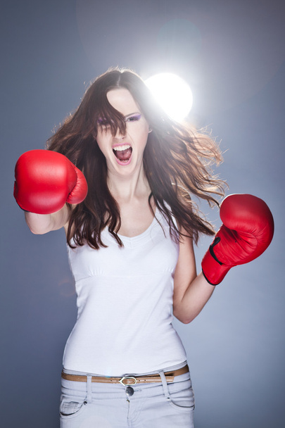 Boxing woman - Foto, afbeelding