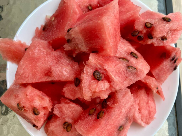 zoete zoetwatermeloen, sappig, heerlijk, zomer, biologisch voedsel - Foto, afbeelding