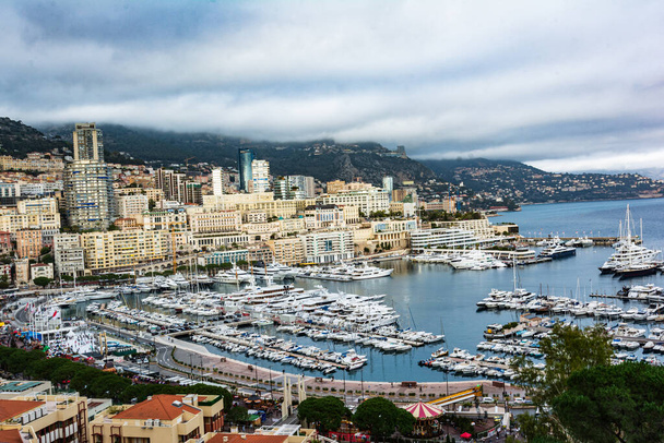 Montecarlo 'nun yukarıdan panoramik manzarası, Fransız Rivierası, Fransa - Fotoğraf, Görsel